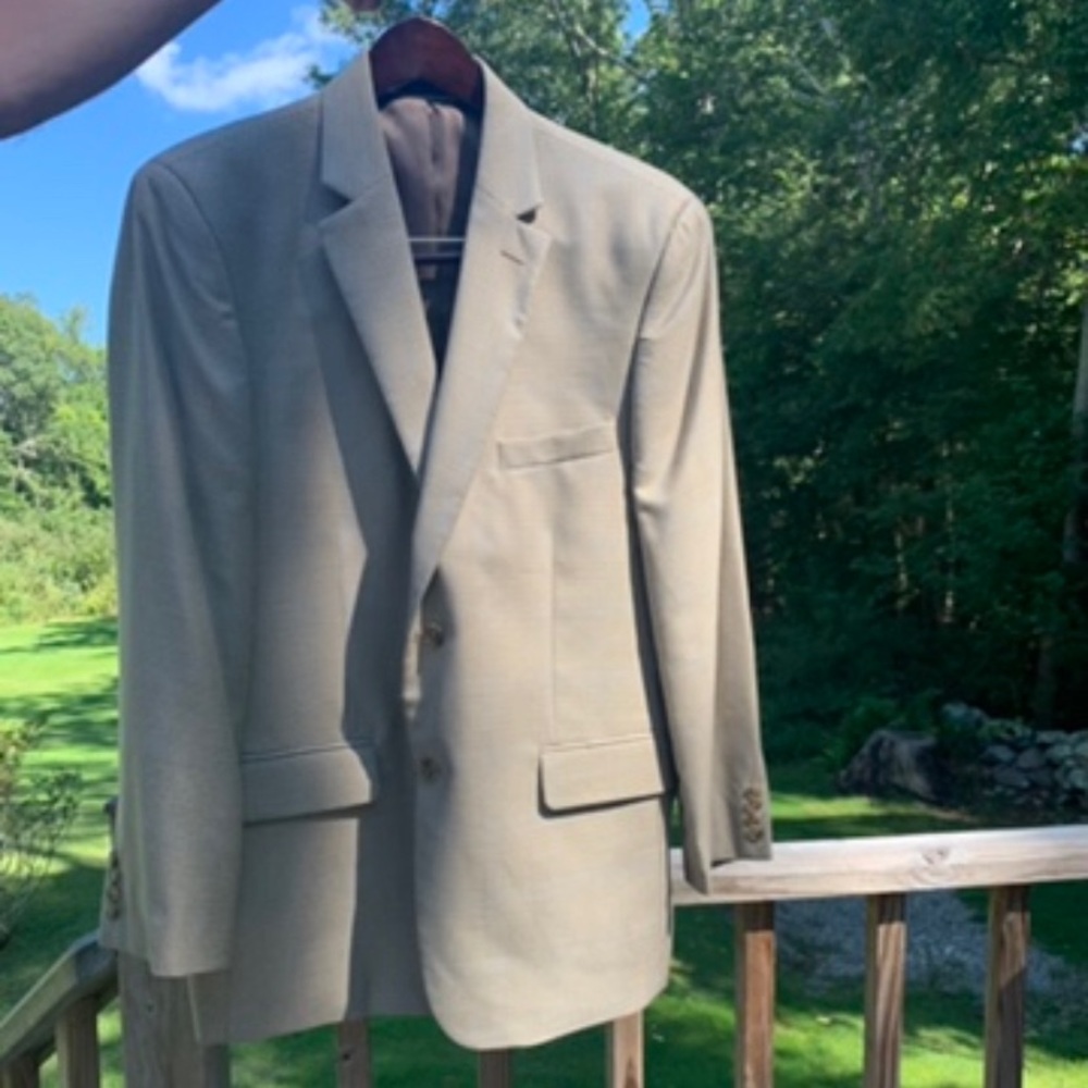 Club Room Mens Tan striped Blazer Size 42R.